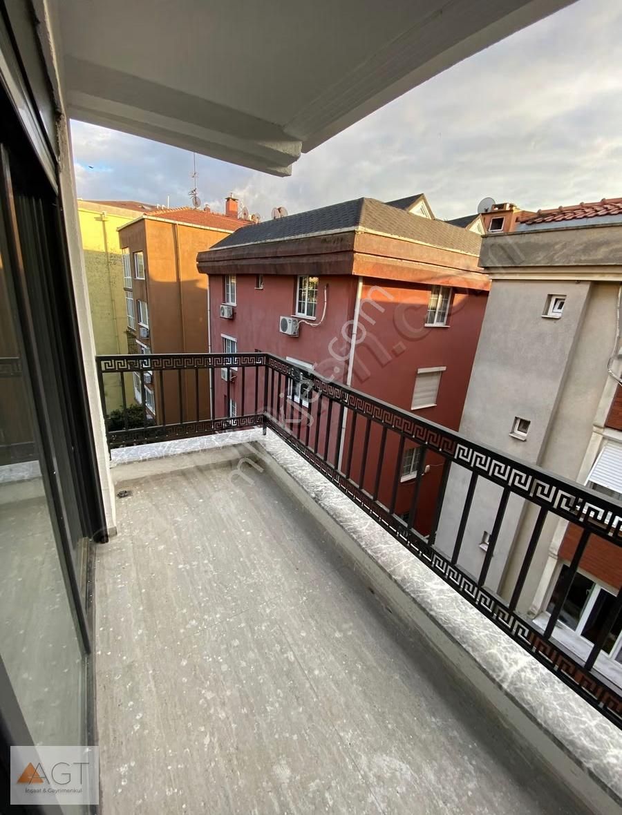 Agt'den Yıldız Mah.deniz Manzaralı Boş 207m2 3+1 Dublex Satılık - Görsel 3