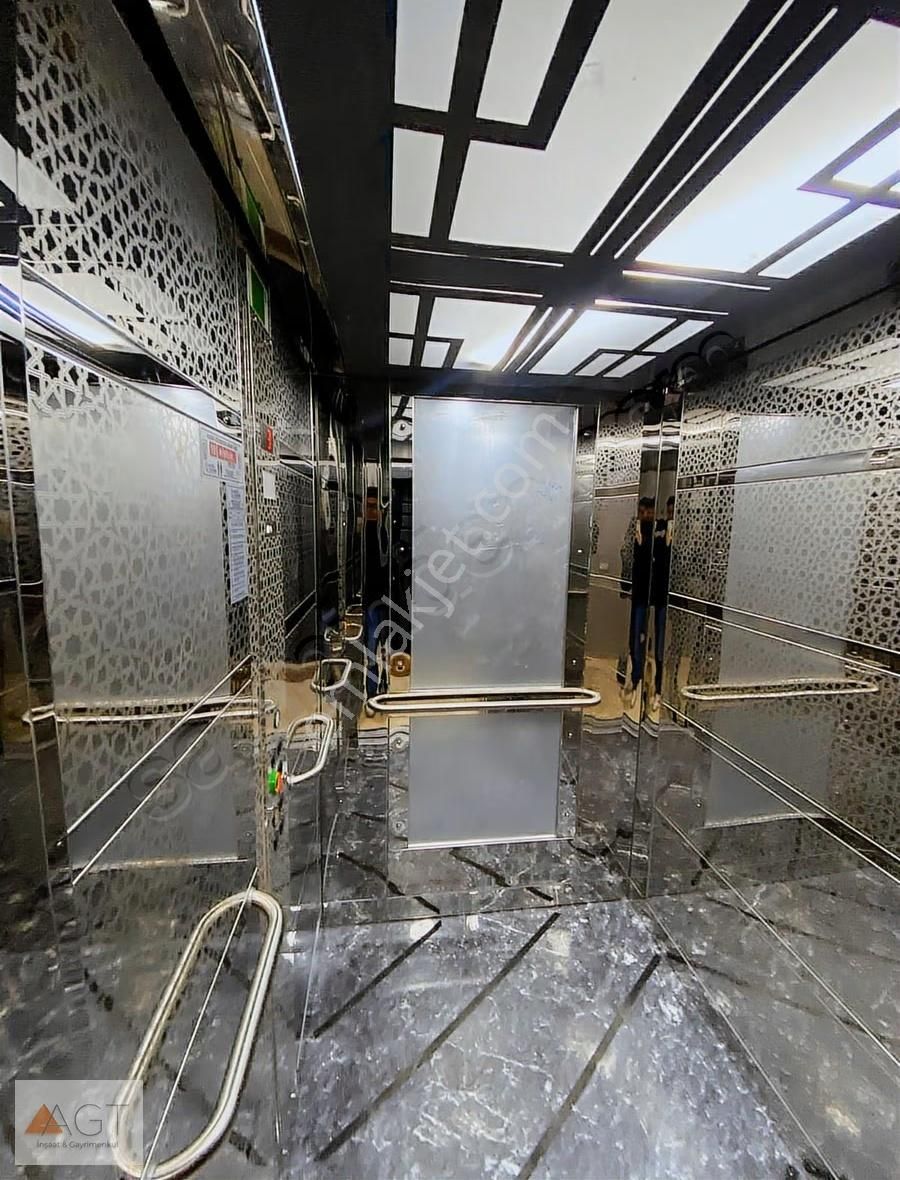 Agt'den Yıldız Mah.deniz Manzaralı Boş 207m2 3+1 Dublex Satılık - Görsel 2