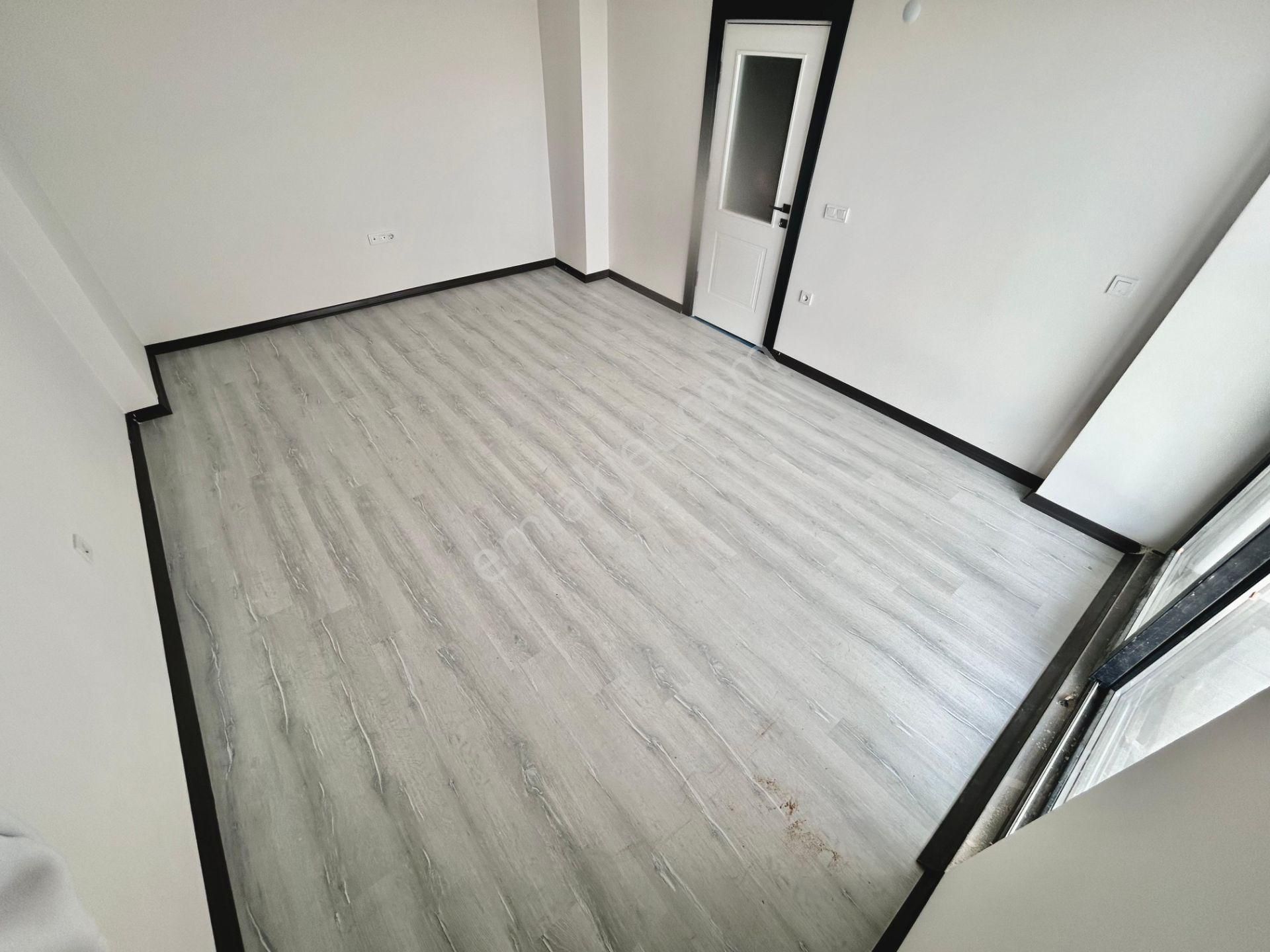 Yükselden Atatürk Mh. Şehir Manzaralı K.mutfak Arakat 2+1 Satılık Daire - Görsel 3