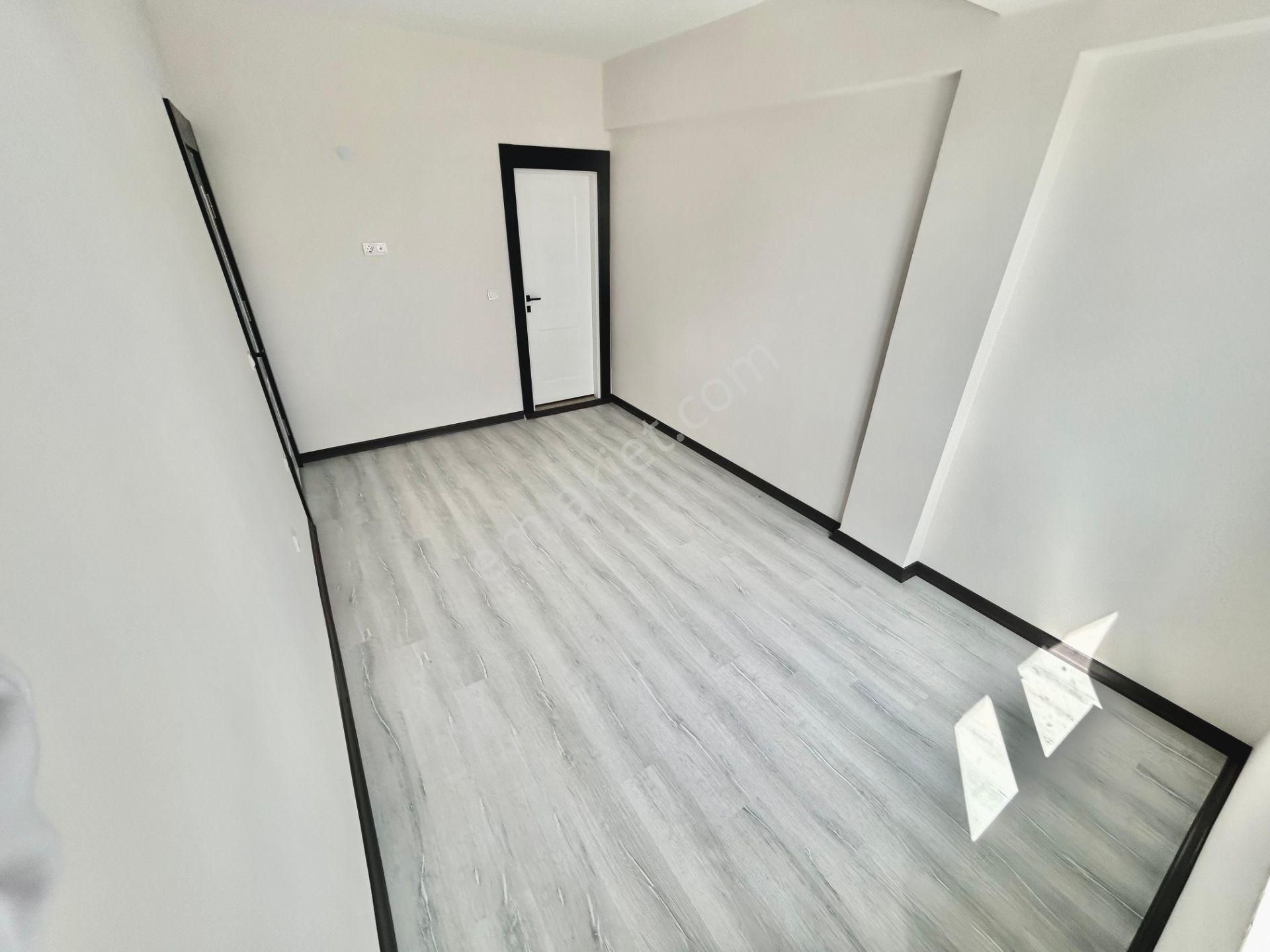 Yükselden Atatürk Mh. Şehir Manzaralı K.mutfak Arakat 2+1 Satılık Daire - Görsel 14