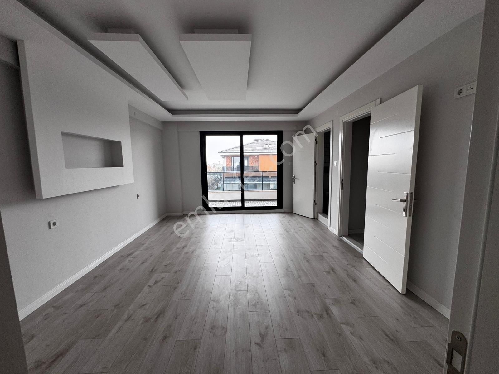 Medarda Lüks Konumlu 4+1 Muhteşem Villa - Görsel 16