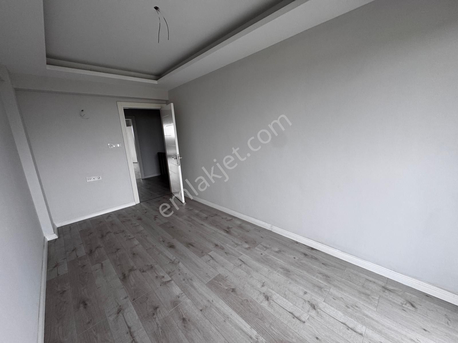 Medarda Lüks Konumlu 4+1 Muhteşem Villa - Görsel 20