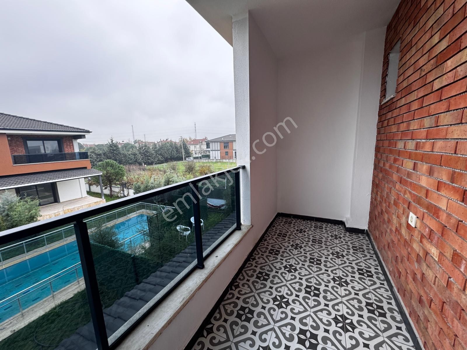 Medarda Lüks Konumlu 4+1 Muhteşem Villa - Görsel 9