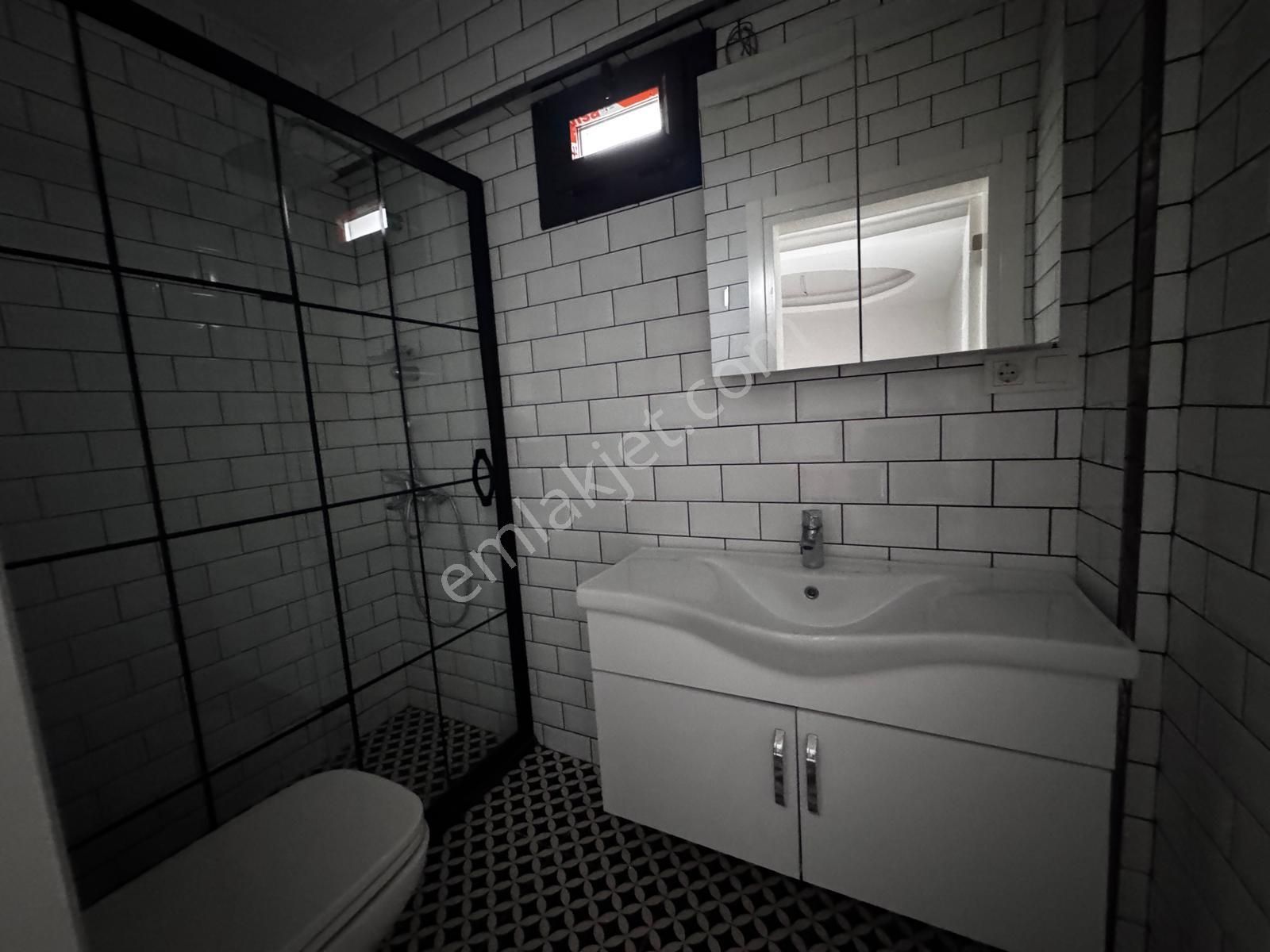 Medarda Lüks Konumlu 4+1 Muhteşem Villa - Görsel 24