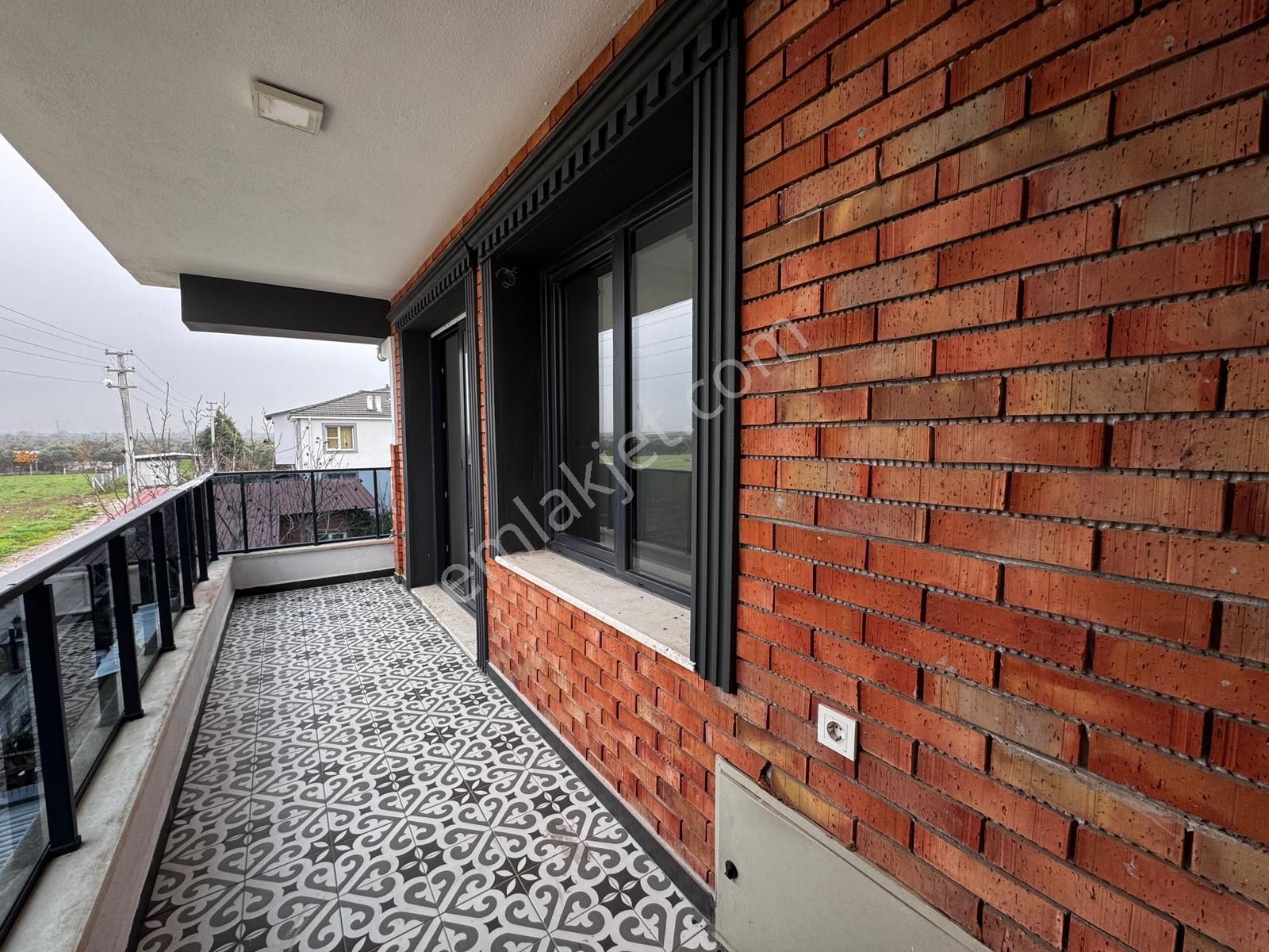 Medarda Lüks Konumlu 4+1 Muhteşem Villa - Görsel 6