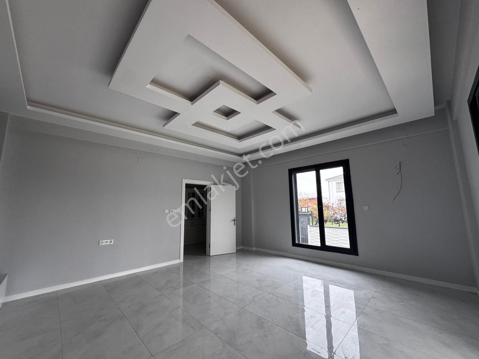 Medarda Lüks Konumlu 4+1 Muhteşem Villa - Görsel 18