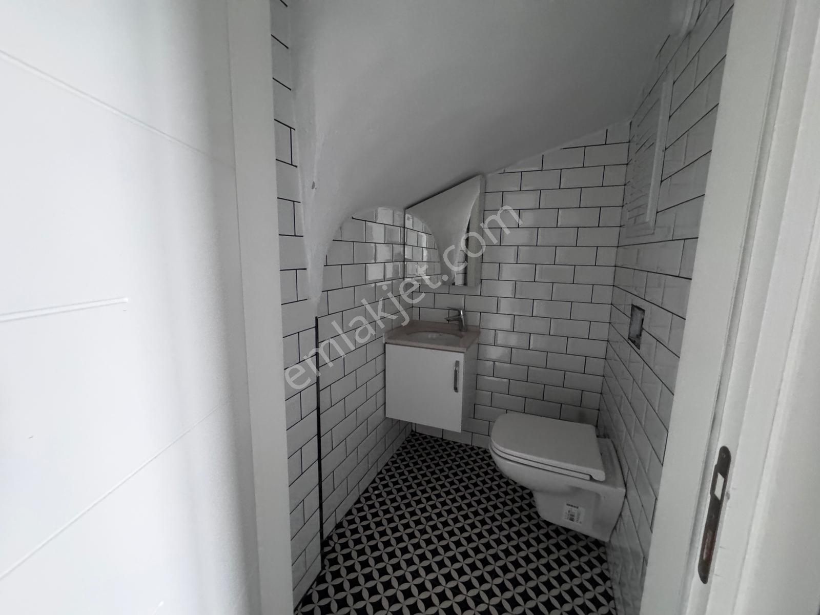 Medarda Lüks Konumlu 4+1 Muhteşem Villa - Görsel 26