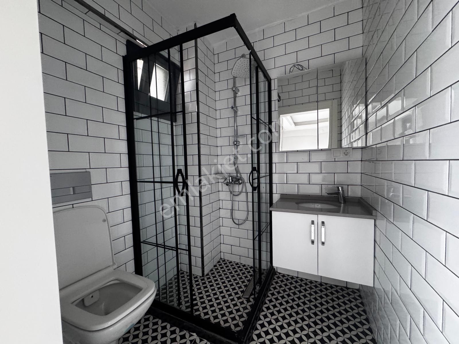 Medarda Lüks Konumlu 4+1 Muhteşem Villa - Görsel 25