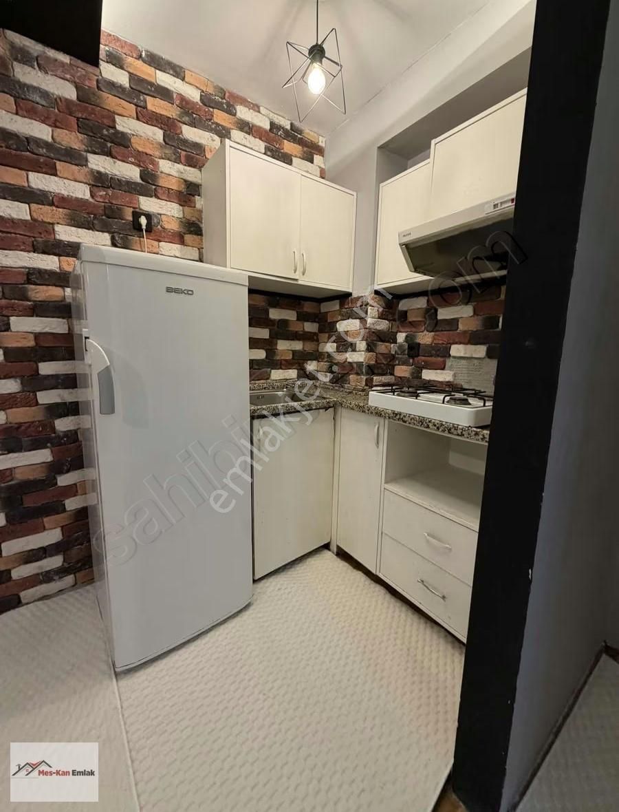 Meskandan 1+1 Merkezde Sıfır Eşyalı Arakat Boş Satılık Daire - Görsel 9