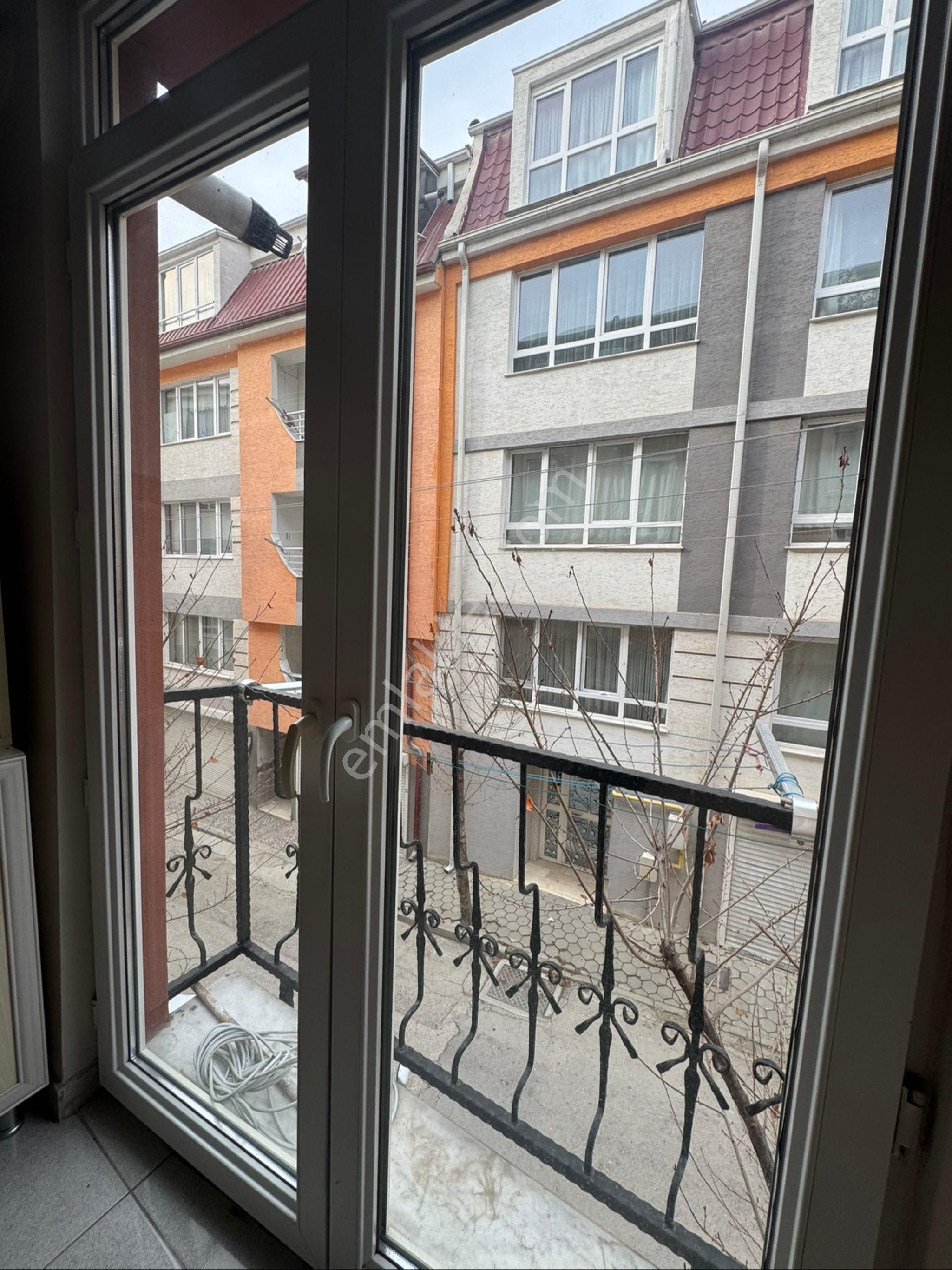 Conker İnşaat Emlak’tan Çamlıca Mahallesi Cadde Üzeri 3+1 Kiralık Daire - Görsel 6