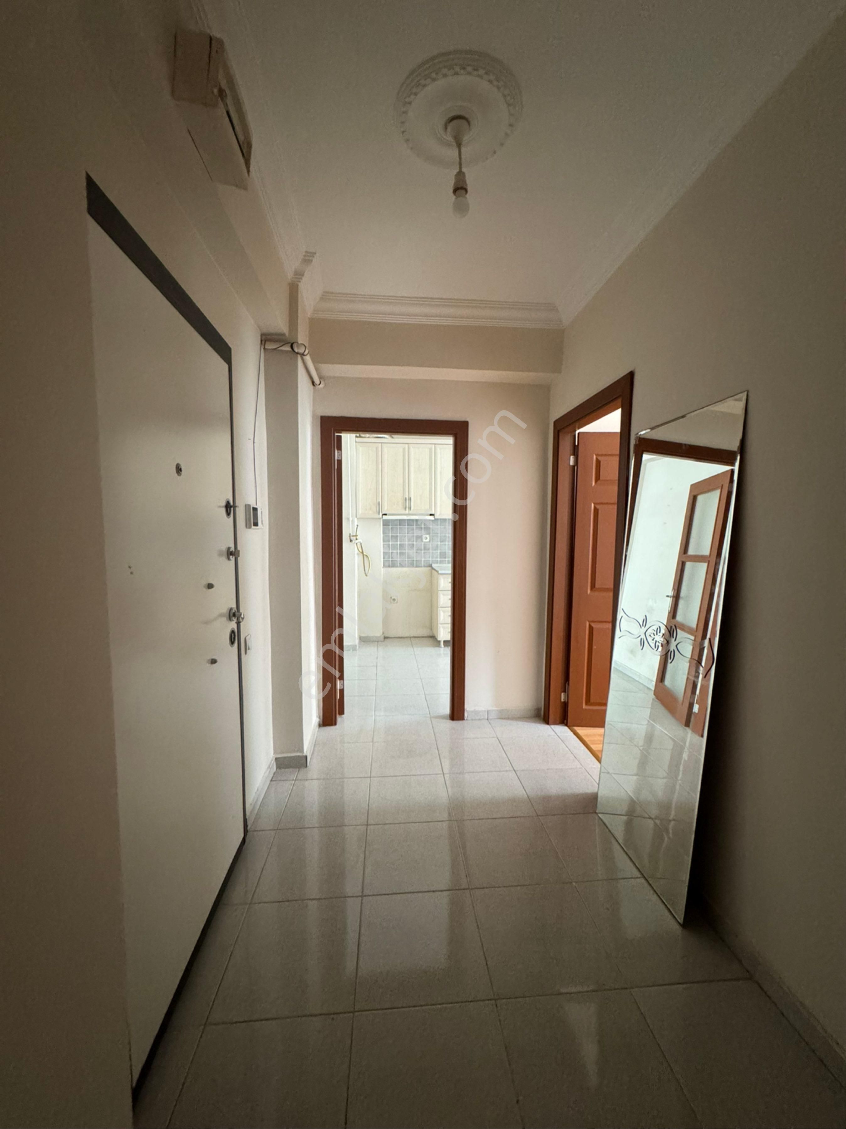 Conker İnşaat Emlak’tan Çamlıca Mahallesi Cadde Üzeri 3+1 Kiralık Daire - Görsel 26