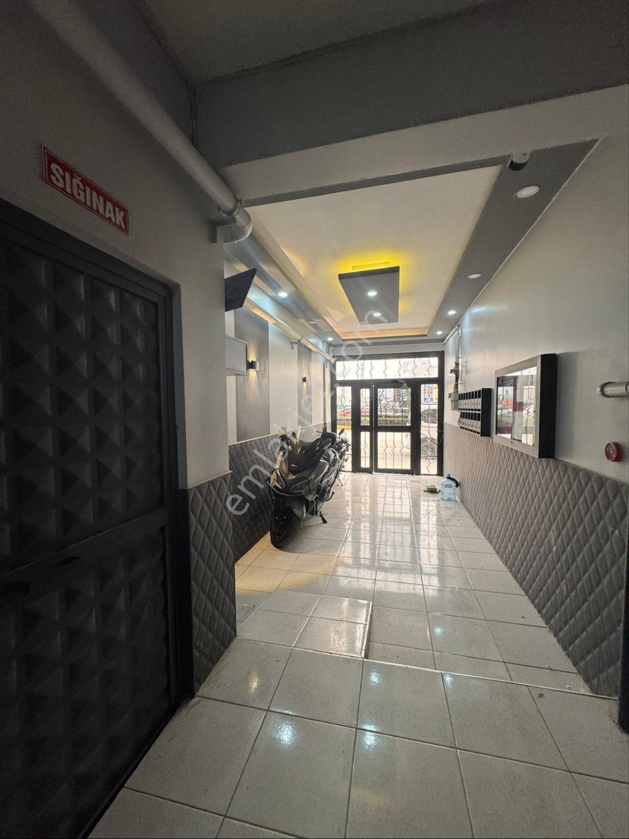 Conker İnşaat Emlak’tan Çamlıca Mahallesi Cadde Üzeri 3+1 Kiralık Daire - Görsel 31