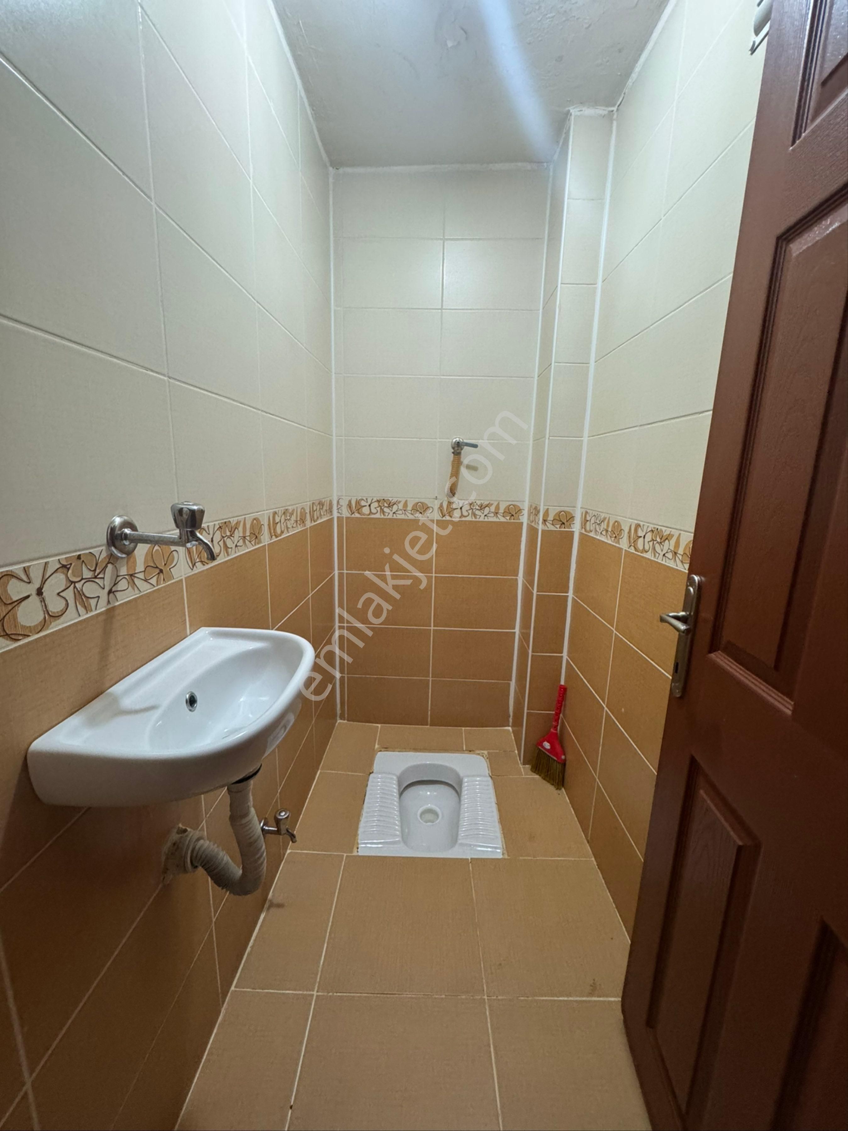 Conker İnşaat Emlak’tan Çamlıca Mahallesi Cadde Üzeri 3+1 Kiralık Daire - Görsel 20