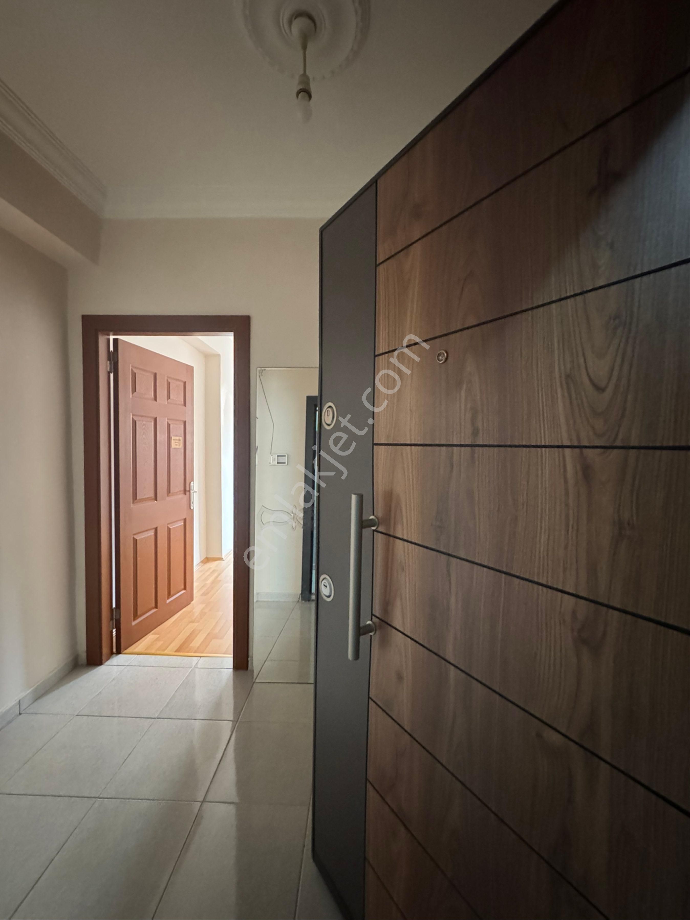 Conker İnşaat Emlak’tan Çamlıca Mahallesi Cadde Üzeri 3+1 Kiralık Daire - Görsel 28