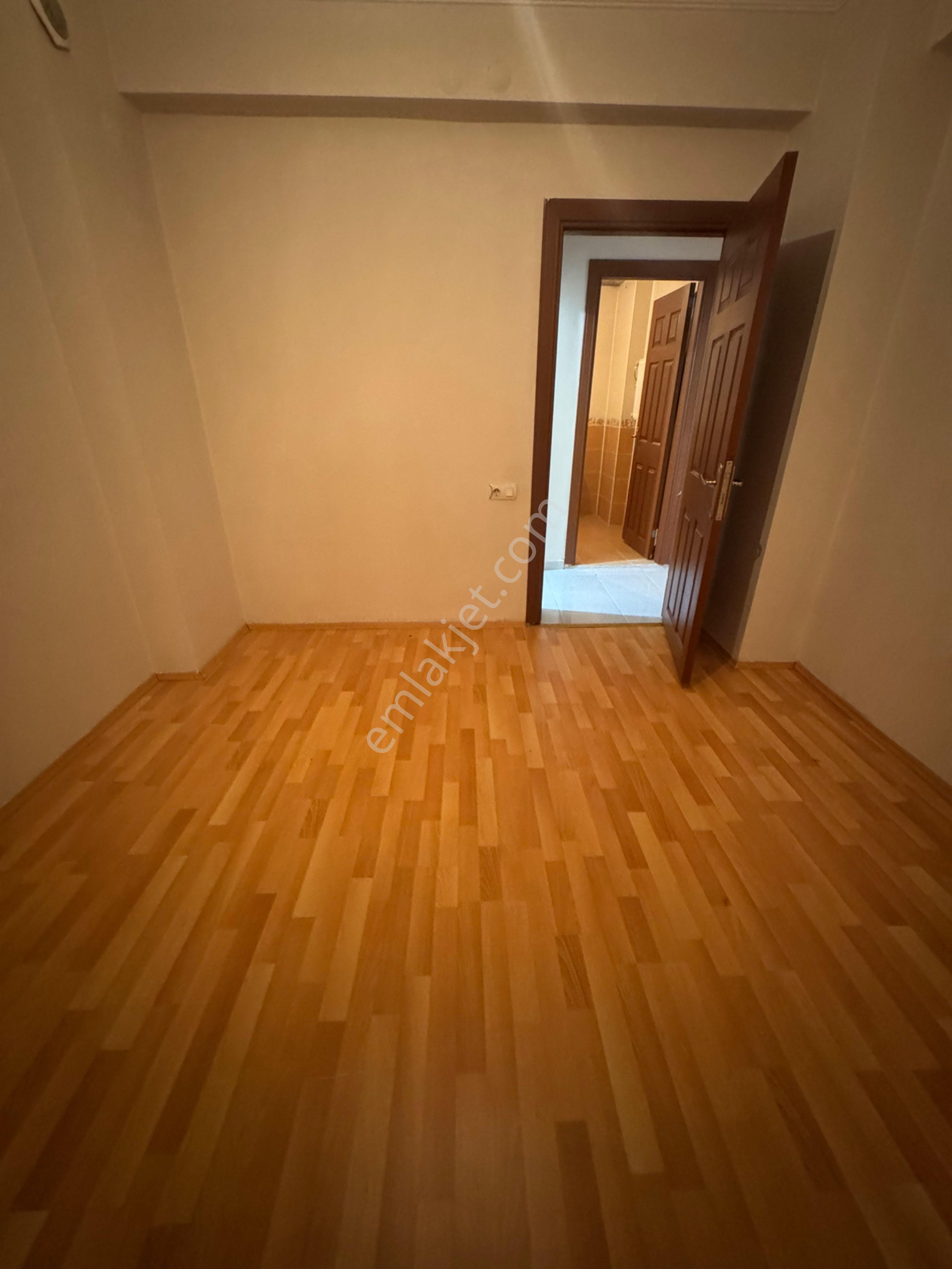 Conker İnşaat Emlak’tan Çamlıca Mahallesi Cadde Üzeri 3+1 Kiralık Daire - Görsel 24