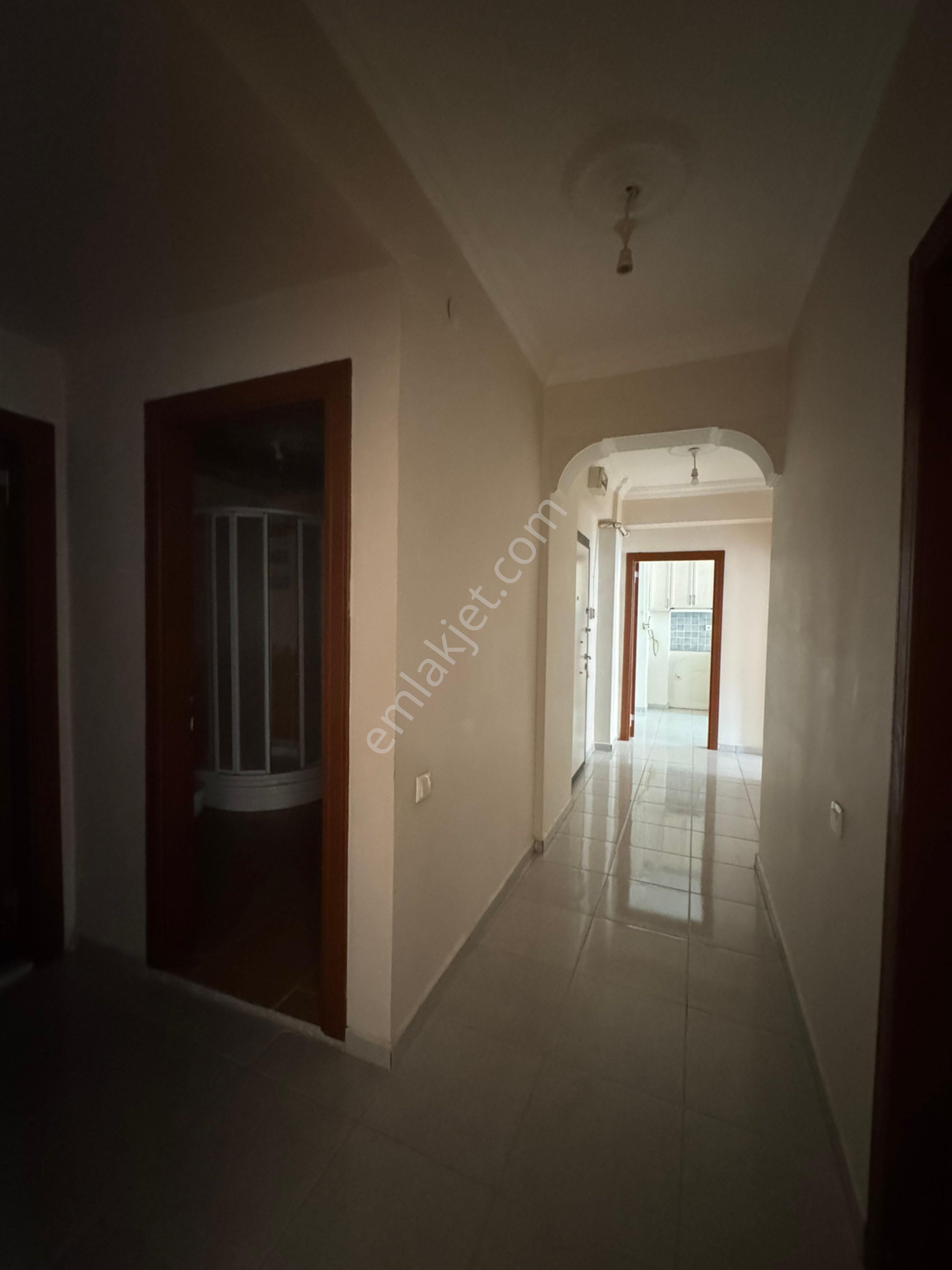 Conker İnşaat Emlak’tan Çamlıca Mahallesi Cadde Üzeri 3+1 Kiralık Daire - Görsel 25