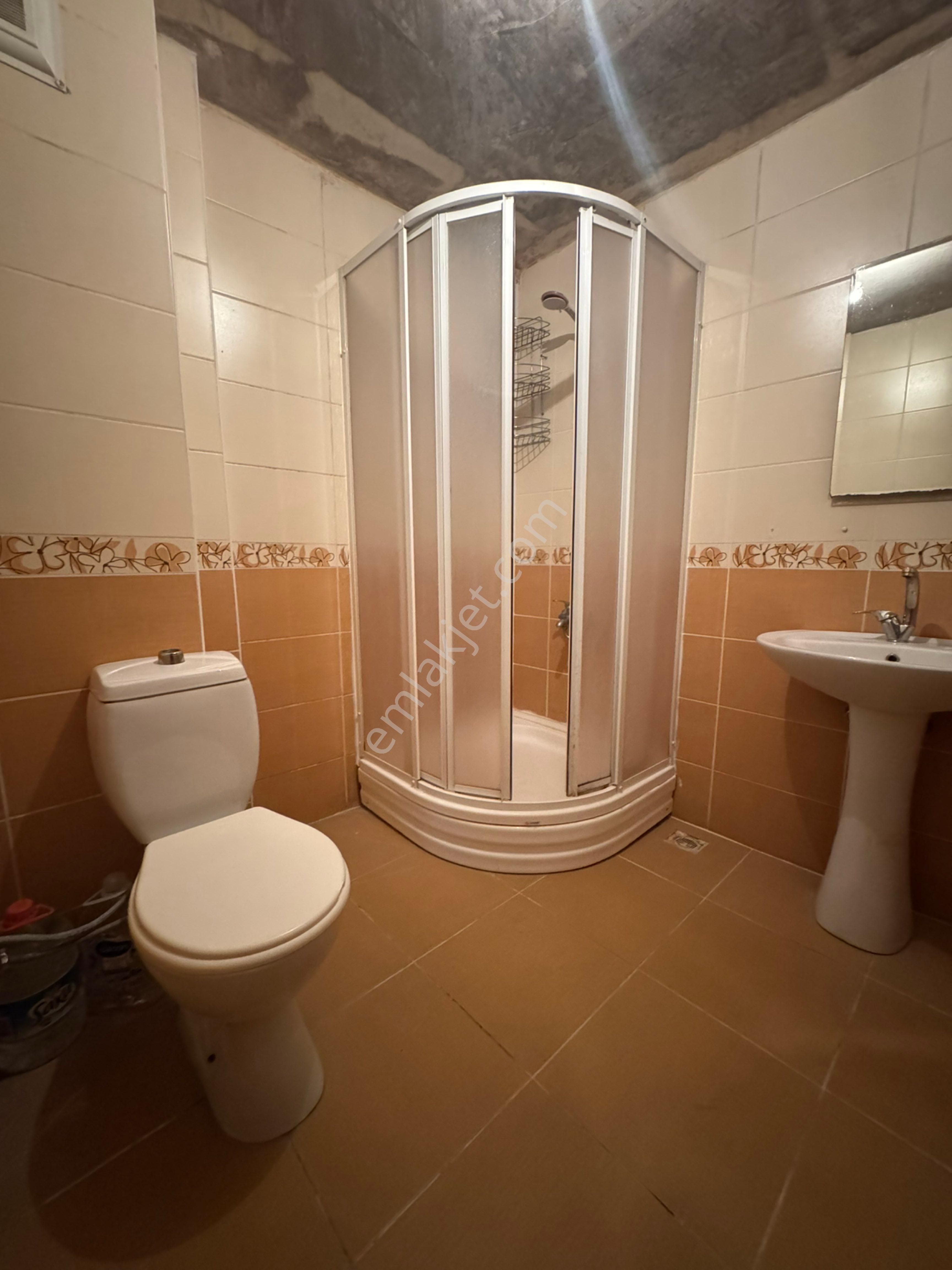 Conker İnşaat Emlak’tan Çamlıca Mahallesi Cadde Üzeri 3+1 Kiralık Daire - Görsel 19