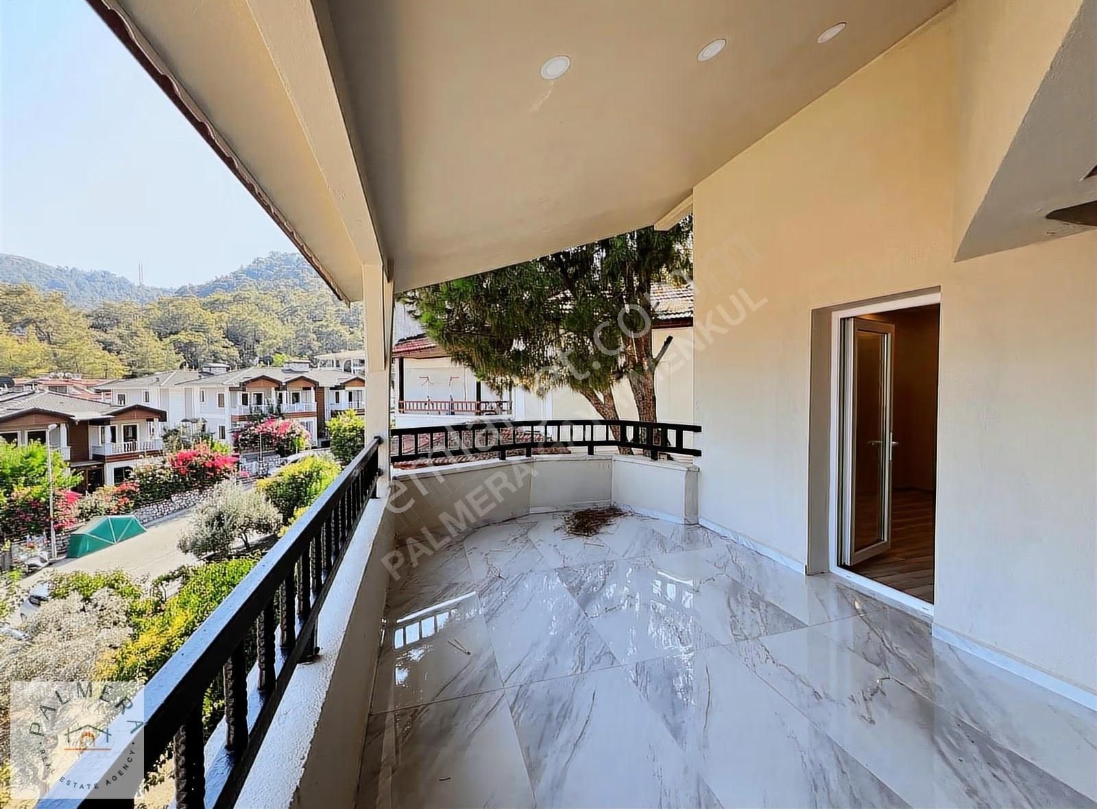 Palmera'dan Armutalan'da 2 Bölümlü Satılık 5+2 Bakımlı Villa - Görsel 39