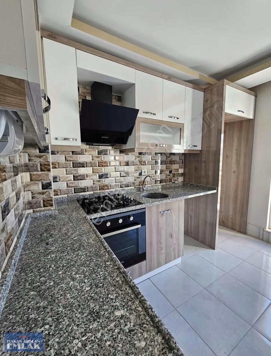 Kütükçü Mah İlkokul Karşısında Kiralık 2+1 Daire - Görsel 13