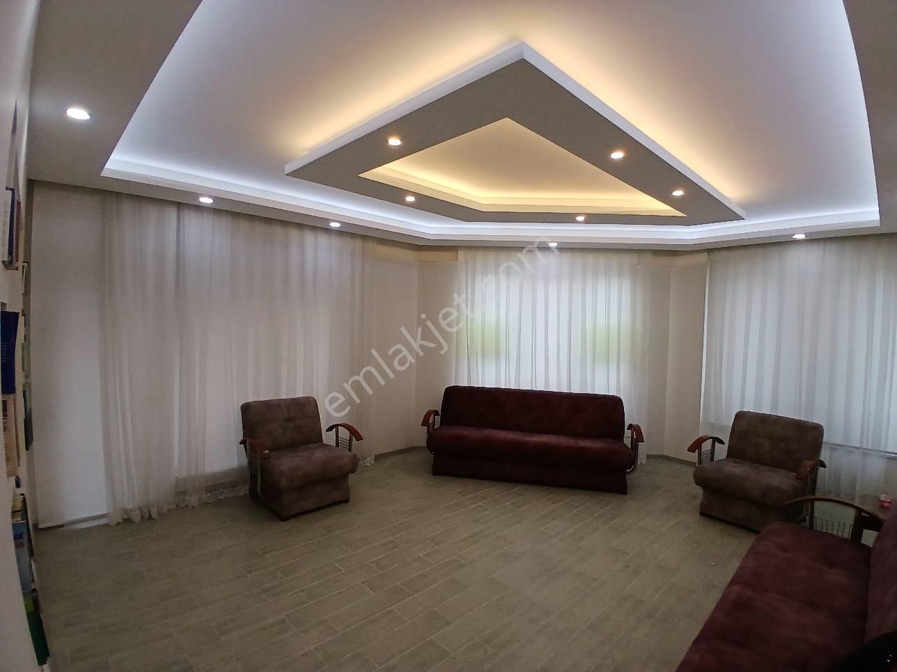 Akçay Emlak'tan Akşehir Çarşı Merkezde Eşyalı Jakuzili Özel Tasarım Kiralık Sıfır 2+1 Daire - Görsel 11