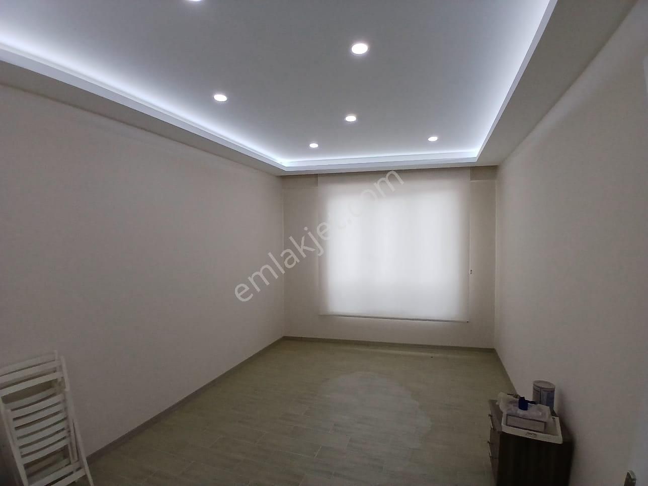 Akçay Emlak'tan Akşehir Çarşı Merkezde Eşyalı Jakuzili Özel Tasarım Kiralık Sıfır 2+1 Daire - Görsel 19