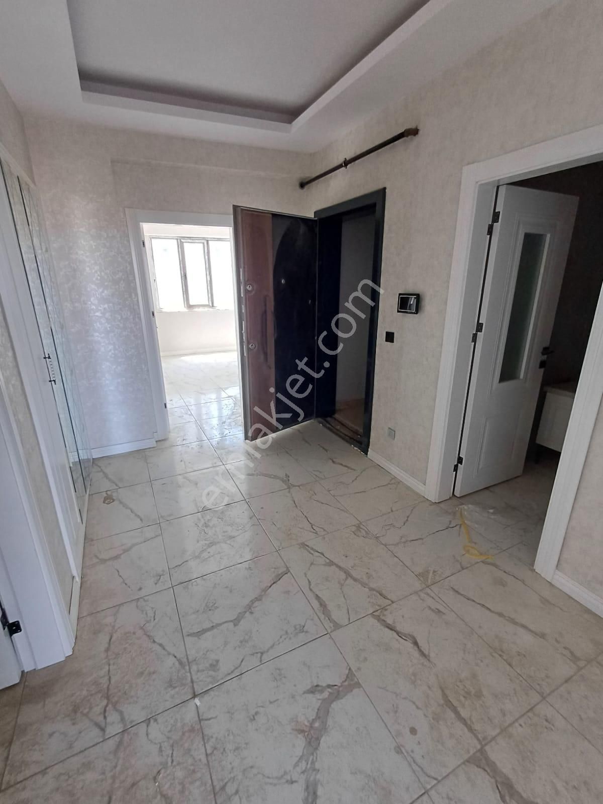 Emrah Çiftci'den Meram Yenişehir Mah. Gazze Cad.yanı Satılık 3+1 Arakat Ultra Lüks Daire - Görsel 9