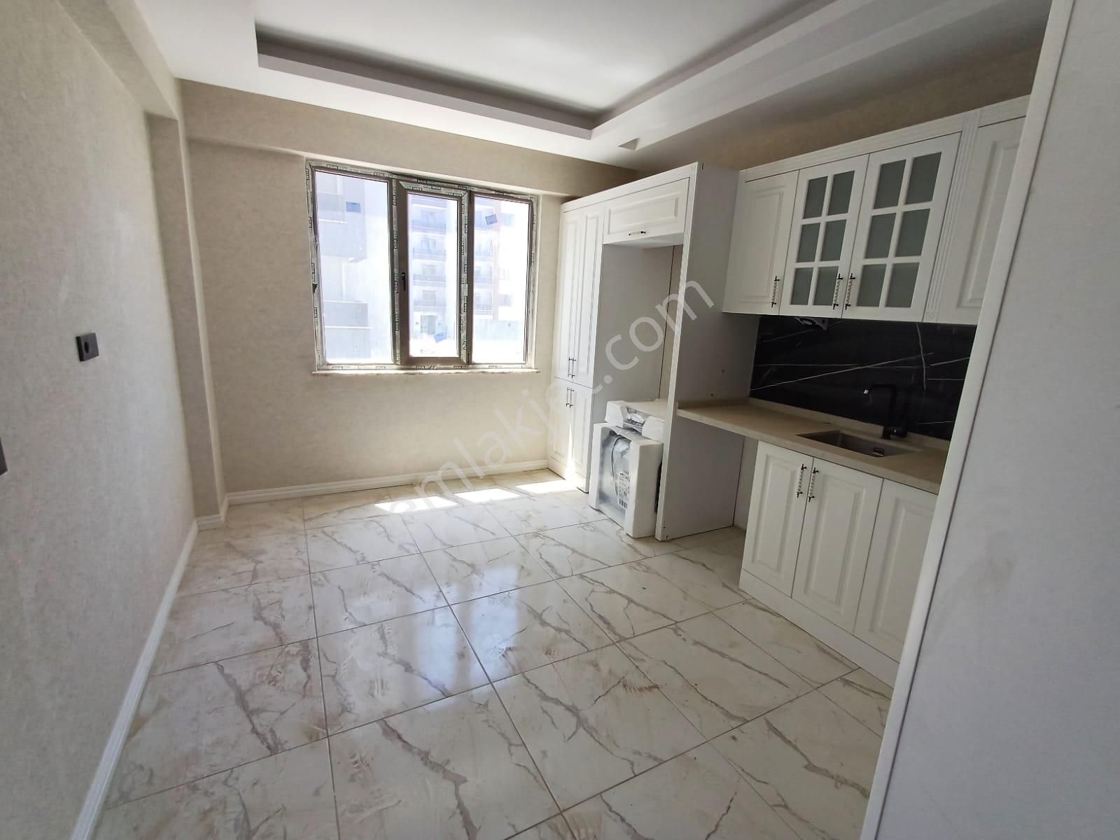 Emrah Çiftci'den Meram Yenişehir Mah. Gazze Cad.yanı Satılık 3+1 Arakat Ultra Lüks Daire - Görsel 2