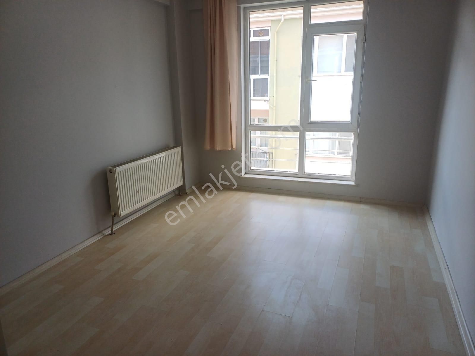 Nil Emlak Gayrimenkul Danışmanlığından Bahçelievlerde 50 M2 1+1 - Görsel 3