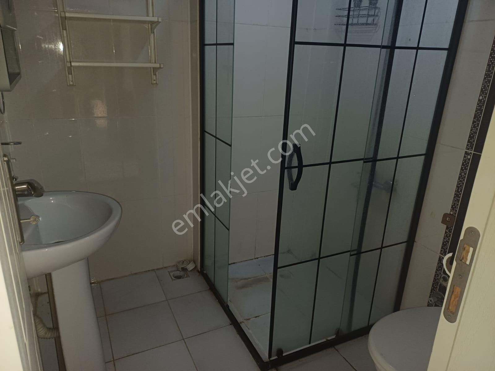 Nil Emlak Gayrimenkul Danışmanlığından Bahçelievlerde 50 M2 1+1 - Görsel 8