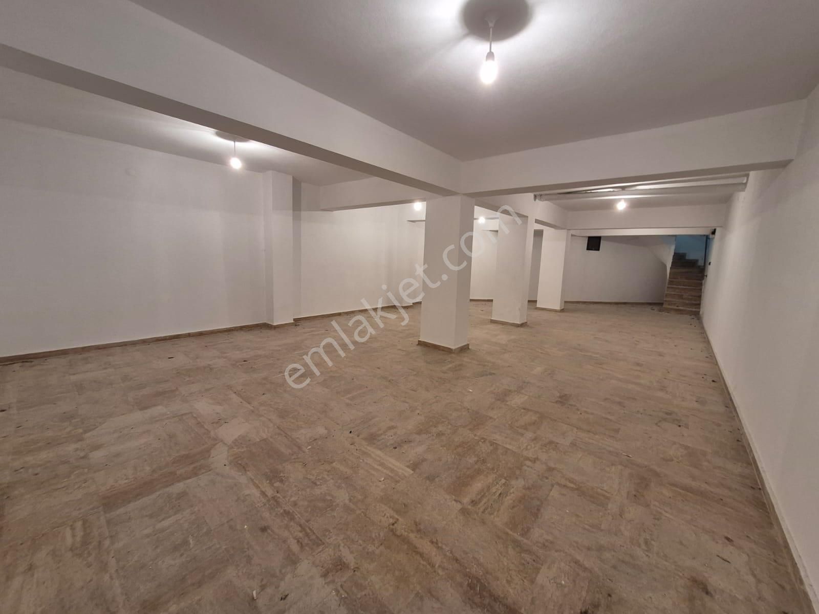 Poyraz Gayrimenkul'den Burhaniye İskele'de Komple Yatırımlık Bina - Görsel 30