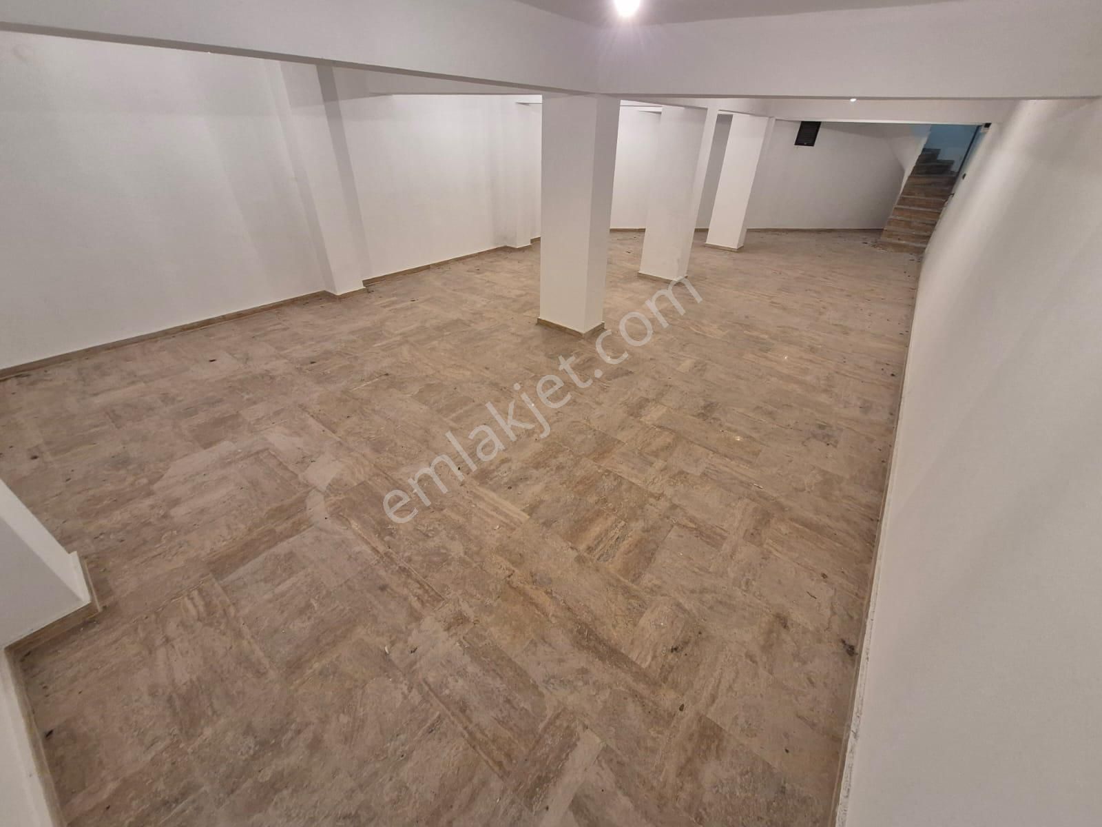 Poyraz Gayrimenkul'den Burhaniye İskele'de Komple Yatırımlık Bina - Görsel 31