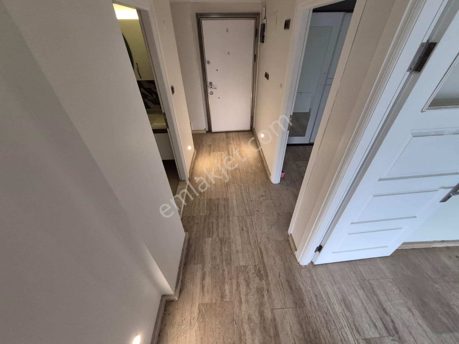 Poyraz Gayrimenkul'den Burhaniye İskele'de Komple Yatırımlık Bina - Görsel 24