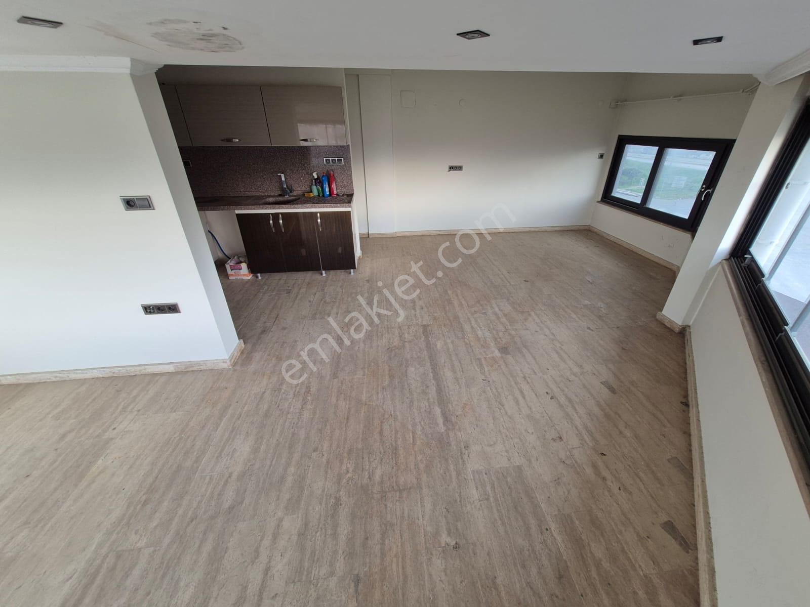 Poyraz Gayrimenkul'den Burhaniye İskele'de Komple Yatırımlık Bina - Görsel 8