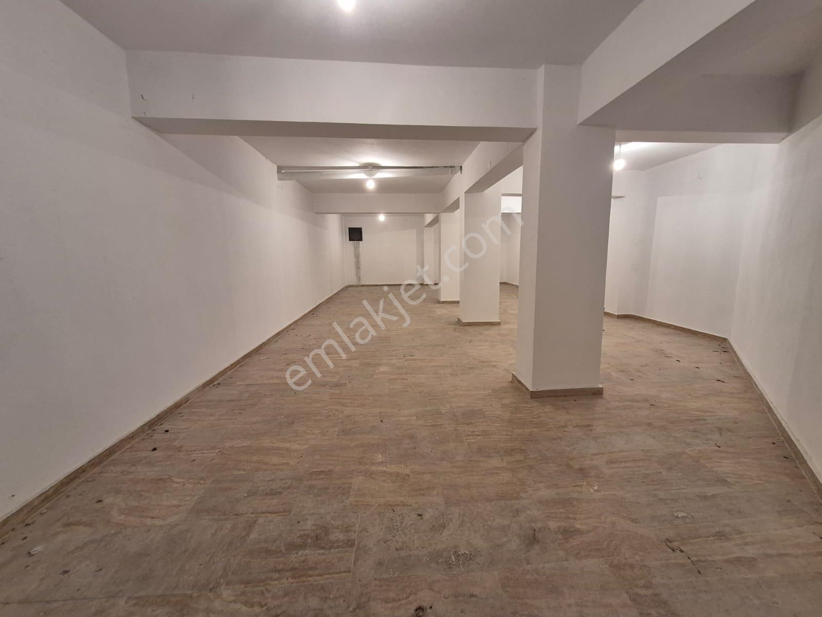 Poyraz Gayrimenkul'den Burhaniye İskele'de Komple Yatırımlık Bina - Görsel 32