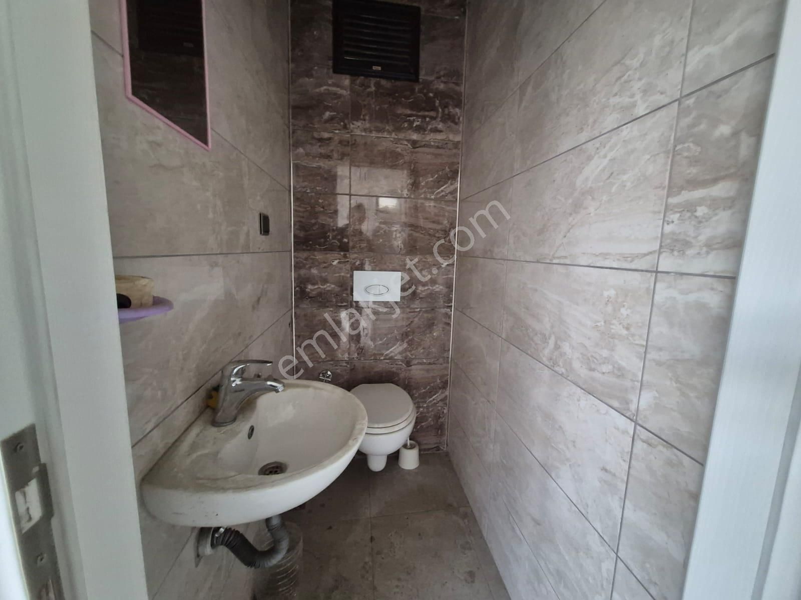 Poyraz Gayrimenkul'den Burhaniye İskele'de Komple Yatırımlık Bina - Görsel 36