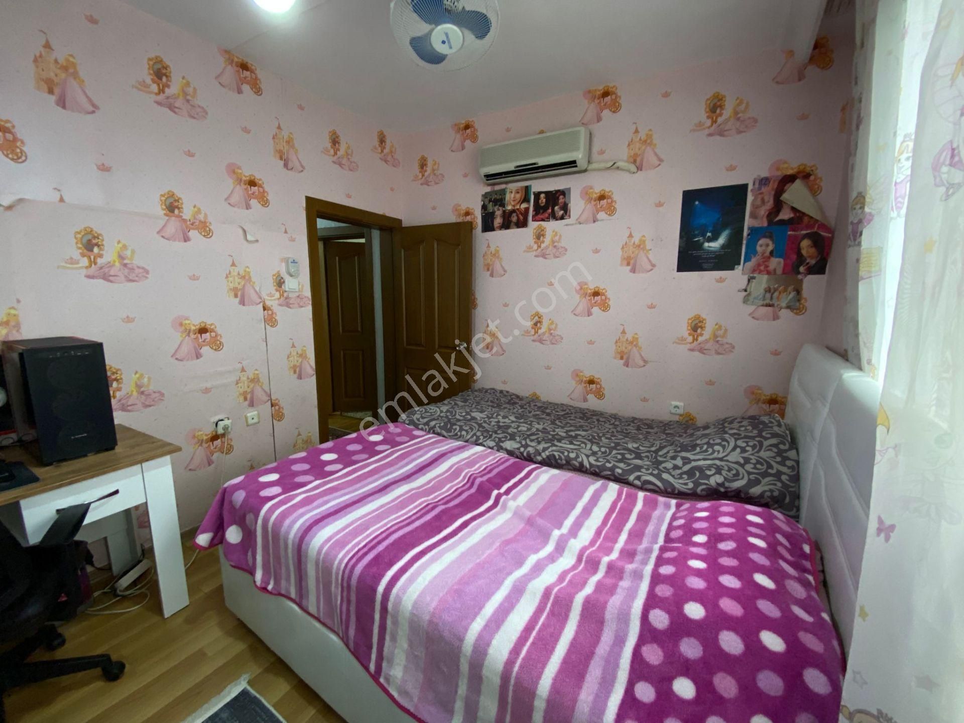 Parladan Hürriyet Mahallesinde Geniş Ve Müstakil 2+1 Daire - Görsel 13