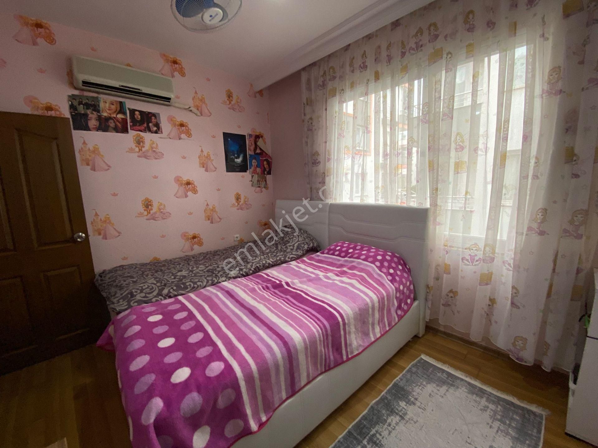 Parladan Hürriyet Mahallesinde Geniş Ve Müstakil 2+1 Daire - Görsel 12