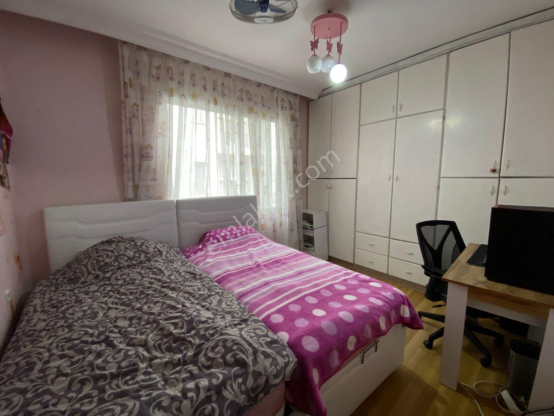 Parladan Hürriyet Mahallesinde Geniş Ve Müstakil 2+1 Daire - Görsel 11