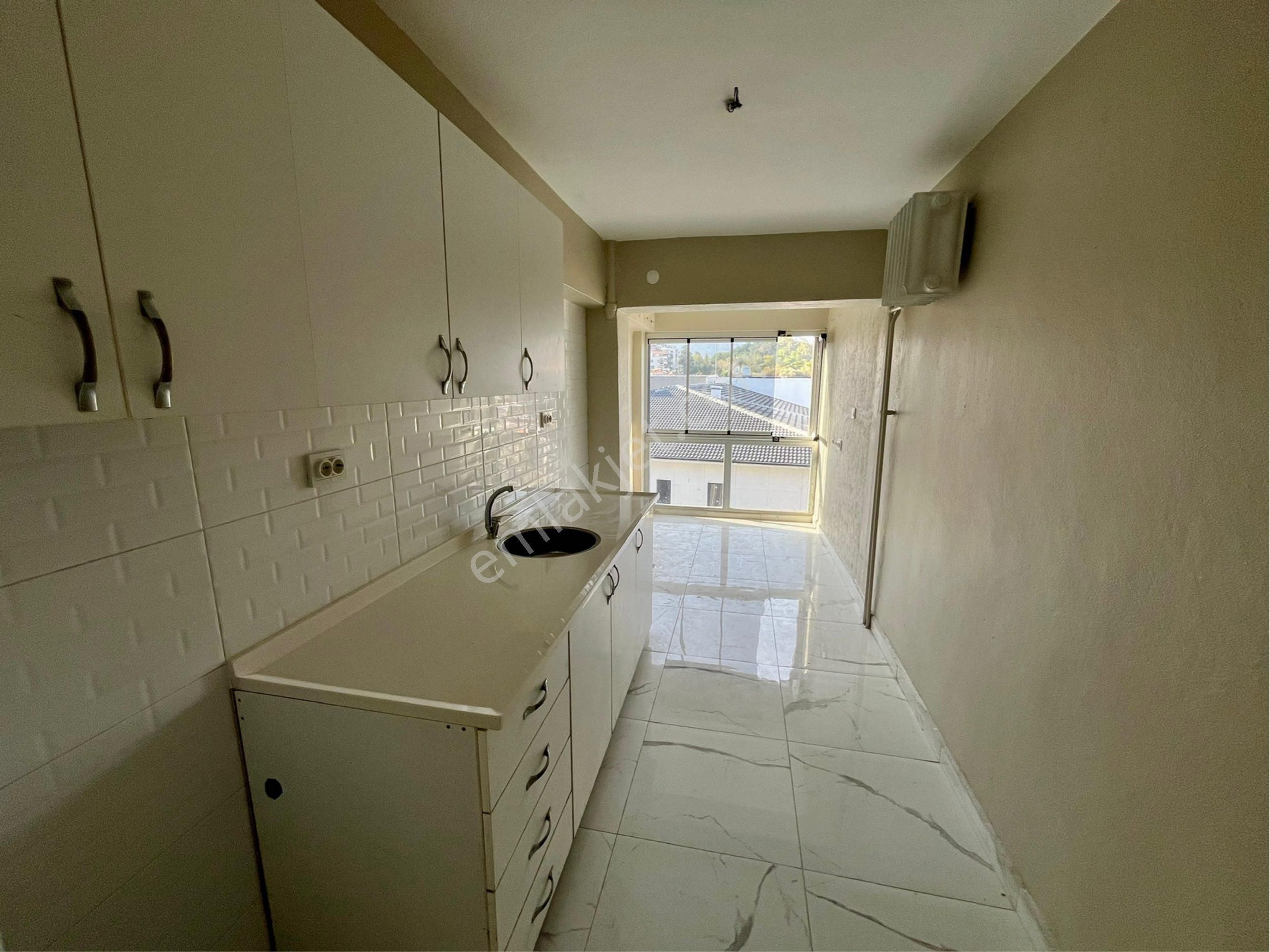 Turyap’tan Okullar Bölgesi 2+1 100 M2 Full Tadilatlı Daire - Görsel 4