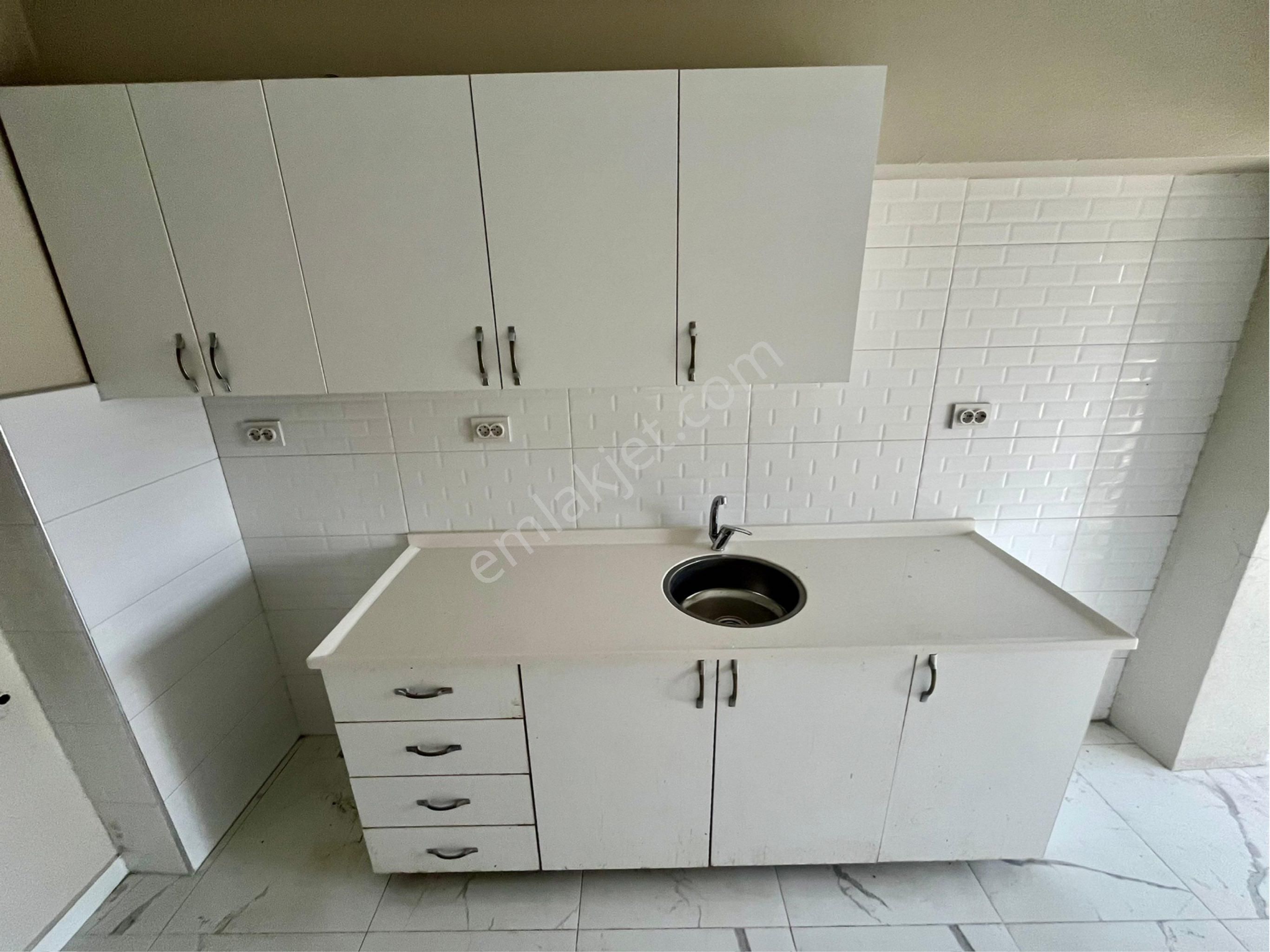 Turyap’tan Okullar Bölgesi 2+1 100 M2 Full Tadilatlı Daire - Görsel 6