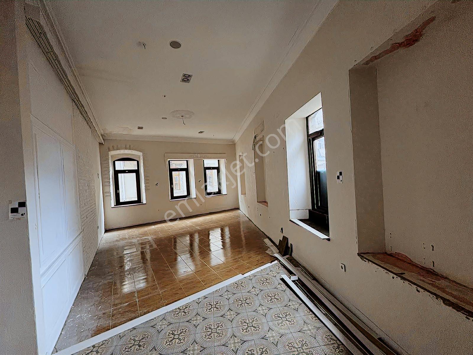 Riva Gymdn Kunduracılarda En Yoğun Lokasyonda 400 M2 İş Yeri - Görsel 17