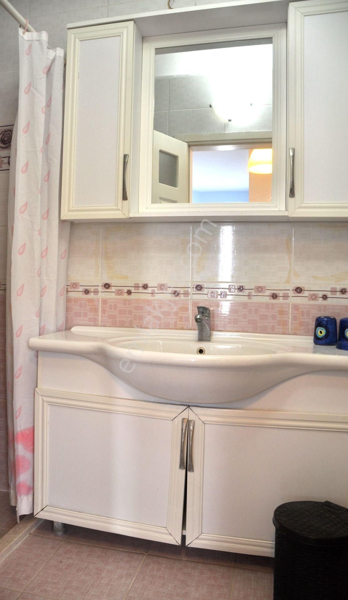 Kuşadası Karaovada Denize 400mt Geniş Bahçeli Verandalı 3+1villa - Görsel 30