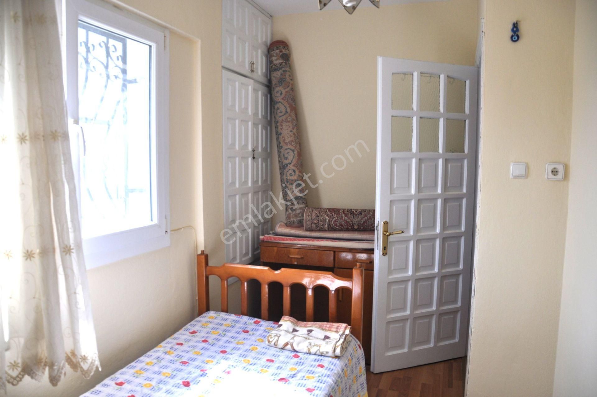 Kuşadası Karaovada Denize 400mt Geniş Bahçeli Verandalı 3+1villa - Görsel 35