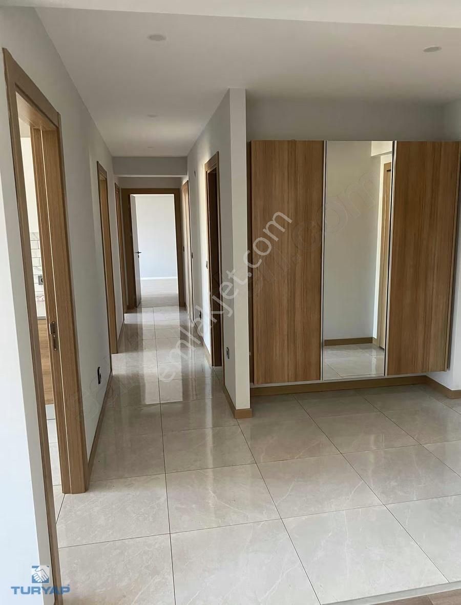 Torbalı Da İzban Yakını Havuzlu Sitede Kiralık 3+1 Daire - Görsel 5