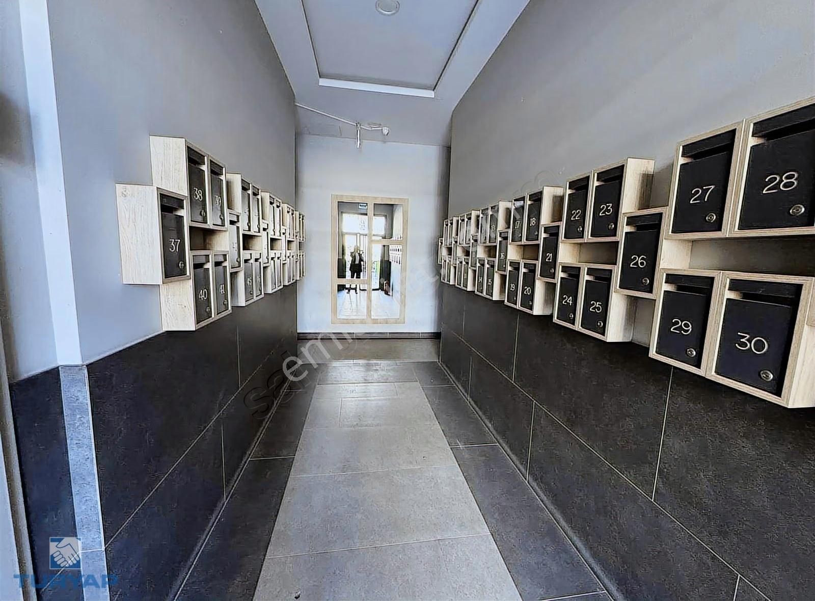 Torbalı Da İzban Yakını Havuzlu Sitede Kiralık 3+1 Daire