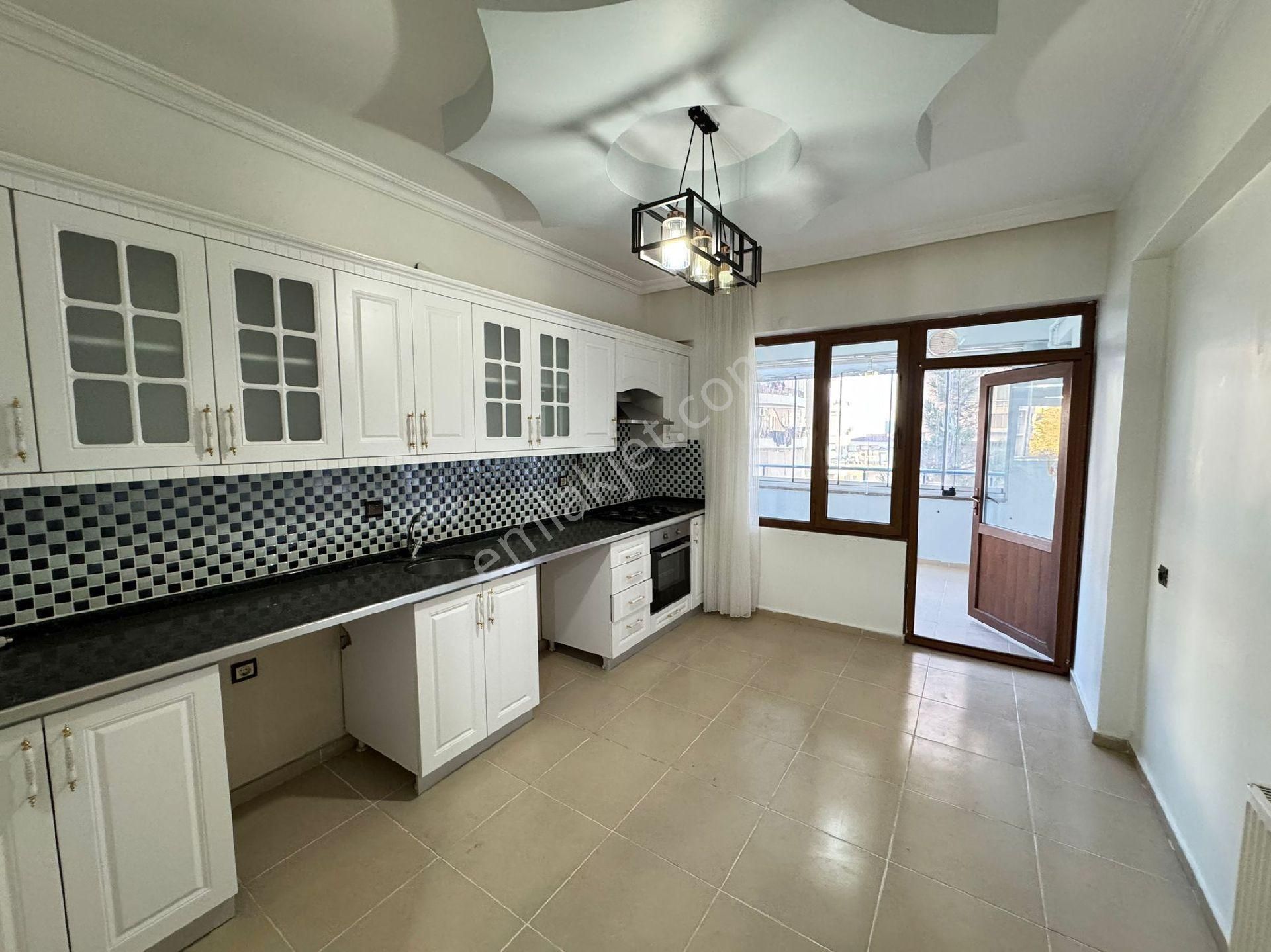 Cennet Gyo'dan Satılık Geniş 4+1 Daire - Görsel 34