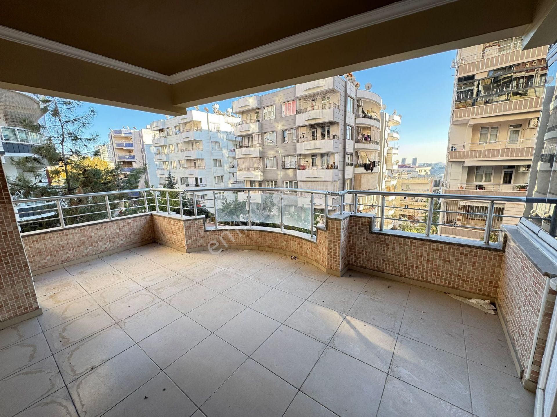 Cennet Gyo'dan Satılık Geniş 4+1 Daire - Görsel 31