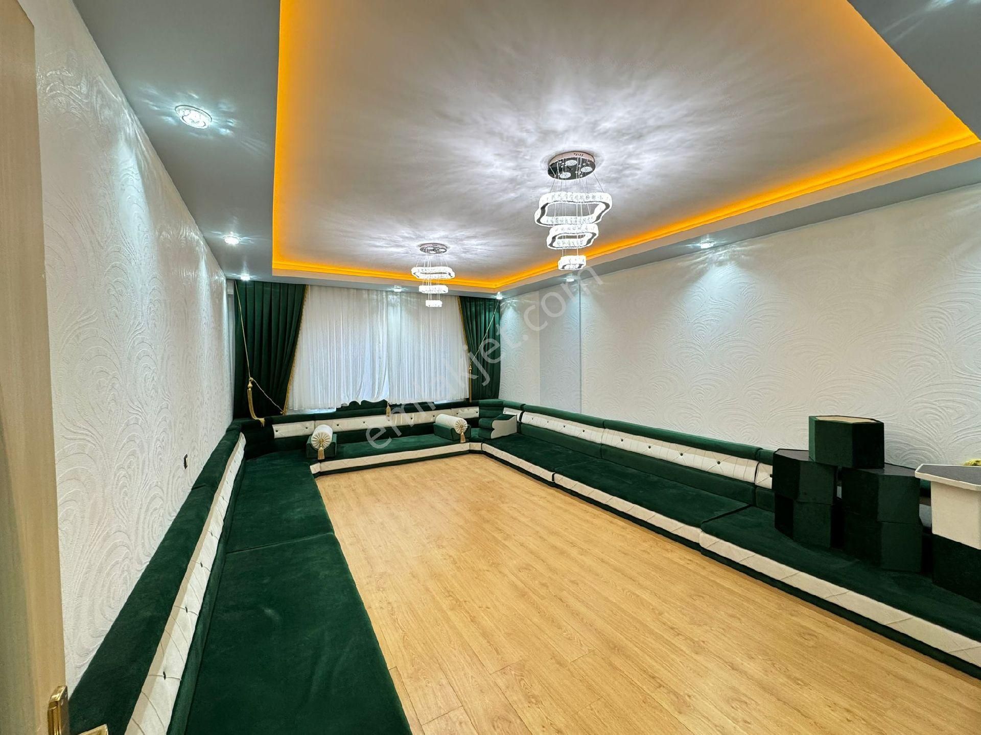 Cennet Gyo'dan Satılık Geniş 4+1 Daire - Görsel 3