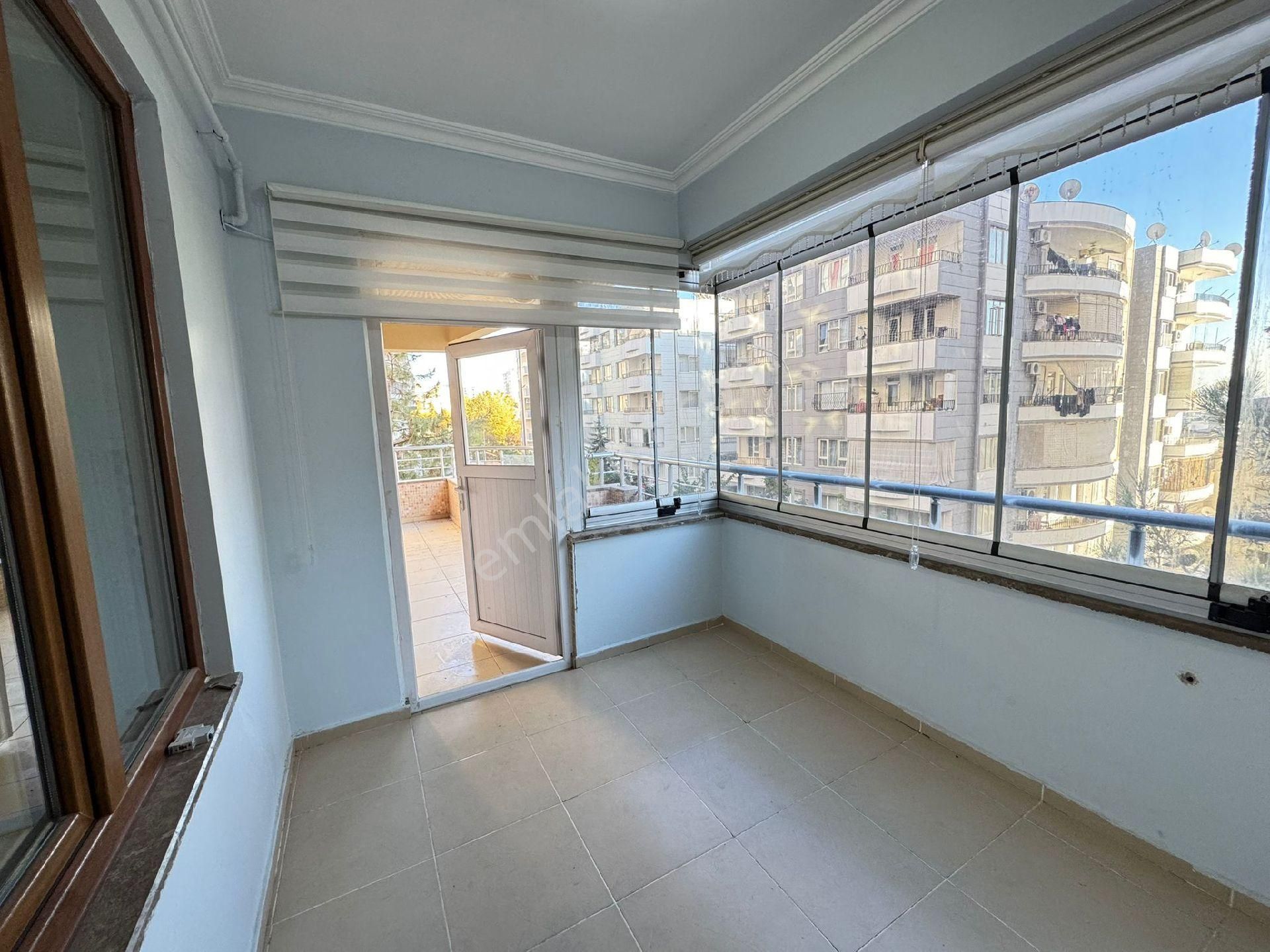 Cennet Gyo'dan Satılık Geniş 4+1 Daire - Görsel 30