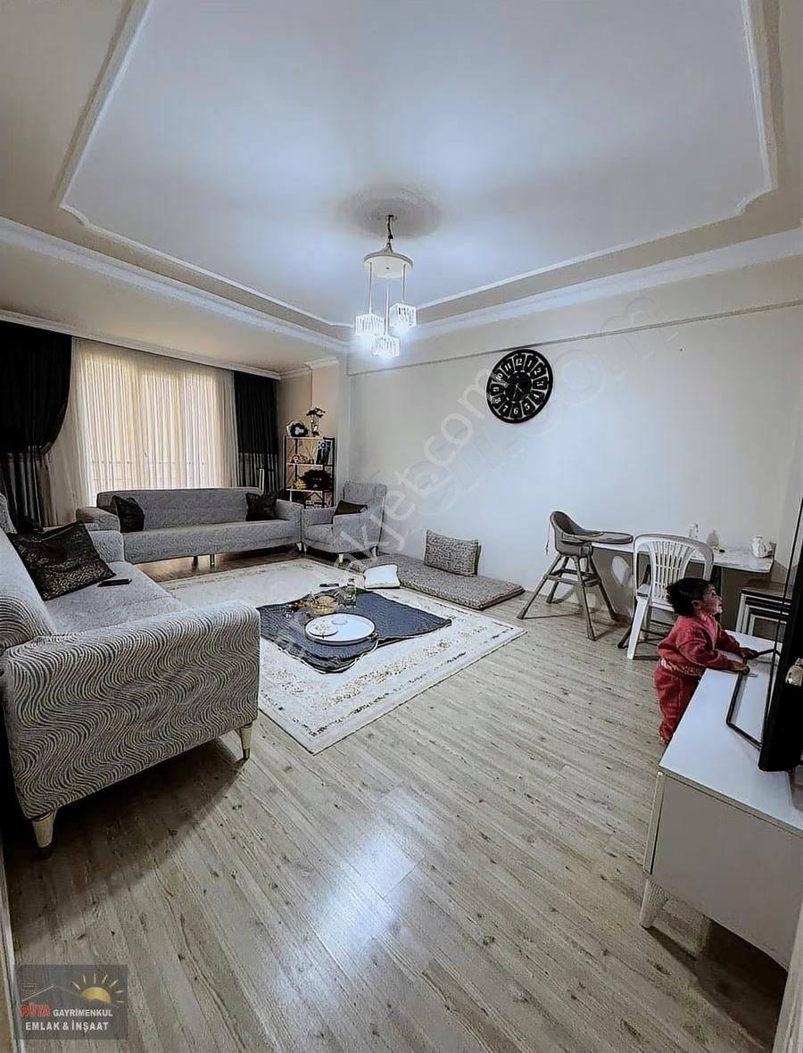 Bağlarçeşme'de Caddeye Yakın Kiralık Kullanışlı Arakat Daire - Görsel 3